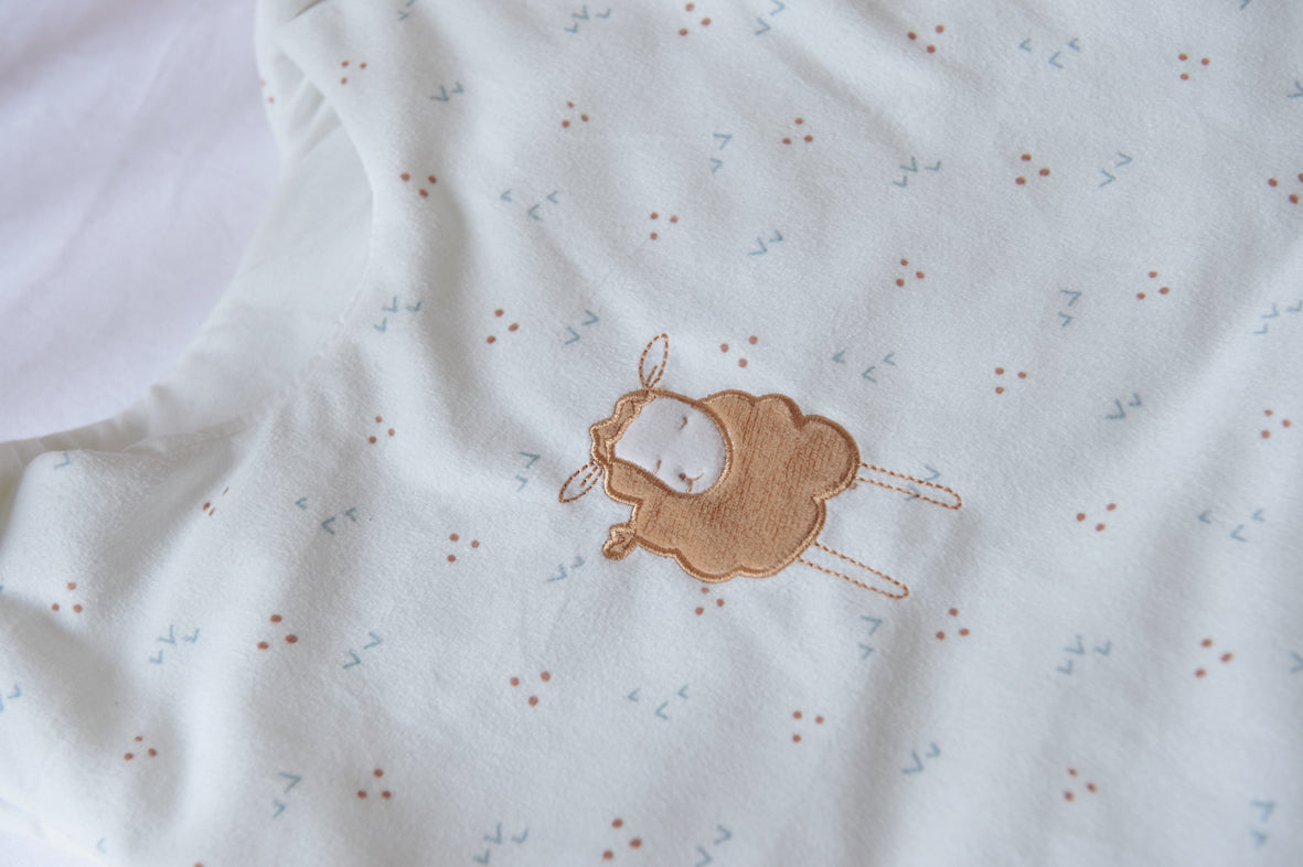 Спално Регулируемо Чувалче От 9-36 Месеца Малък Фермер Tineo --- BebeMama