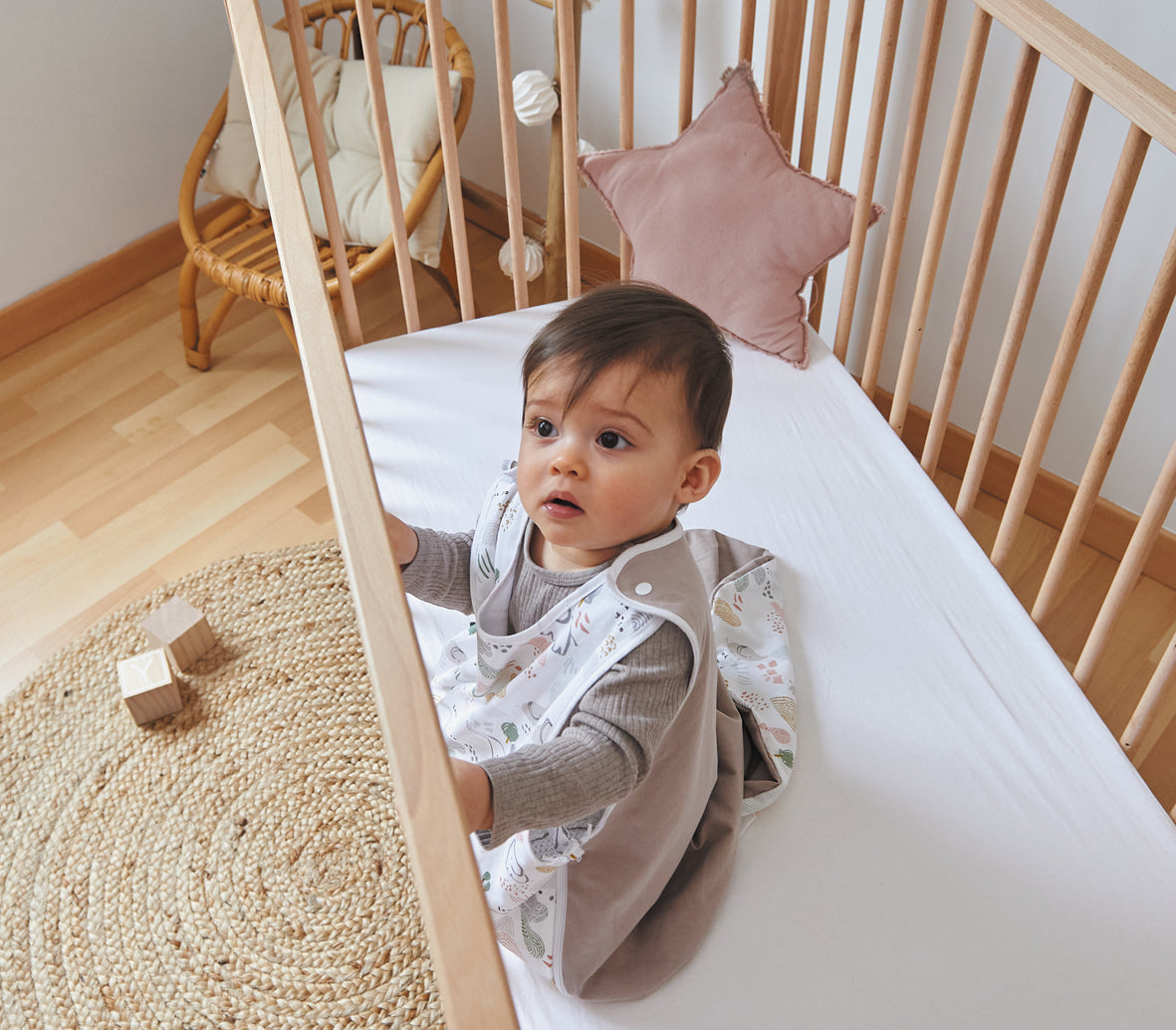 Спално Чувалче Олекотено И Регулируемо От 6-36 Месеца Tineo --- BebeMama