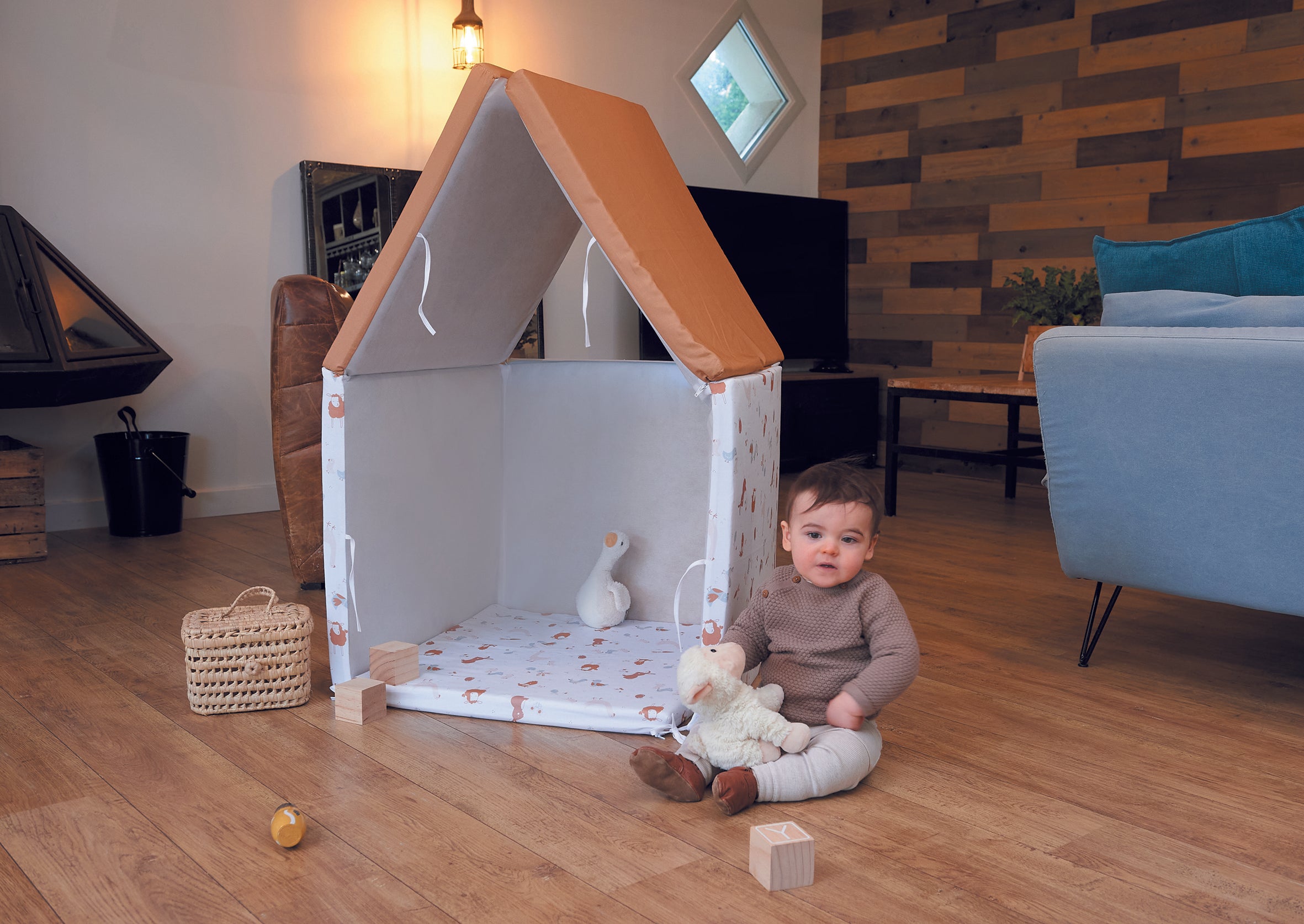 Интелигентна Постелка 5В1 Постелка За Игра Подвижен Матрак Барбарон Тунел И Къща Малък Фермер Tineo --- BebeMama