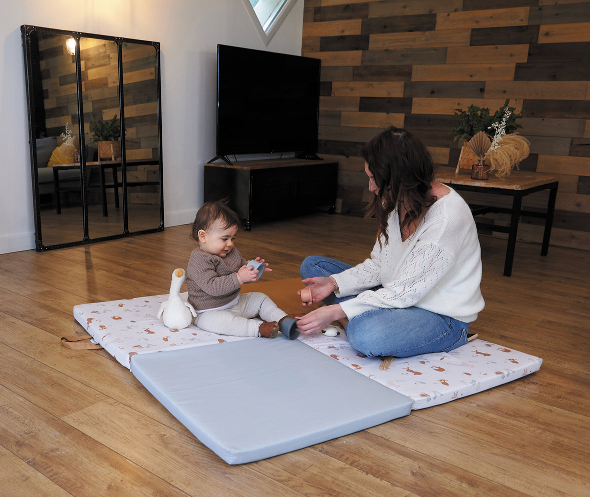 Интелигентна Постелка 3В1-Постелка За Игра Подвижен Матрак И Барбарон Малък Фермер Tineo --- BebeMama