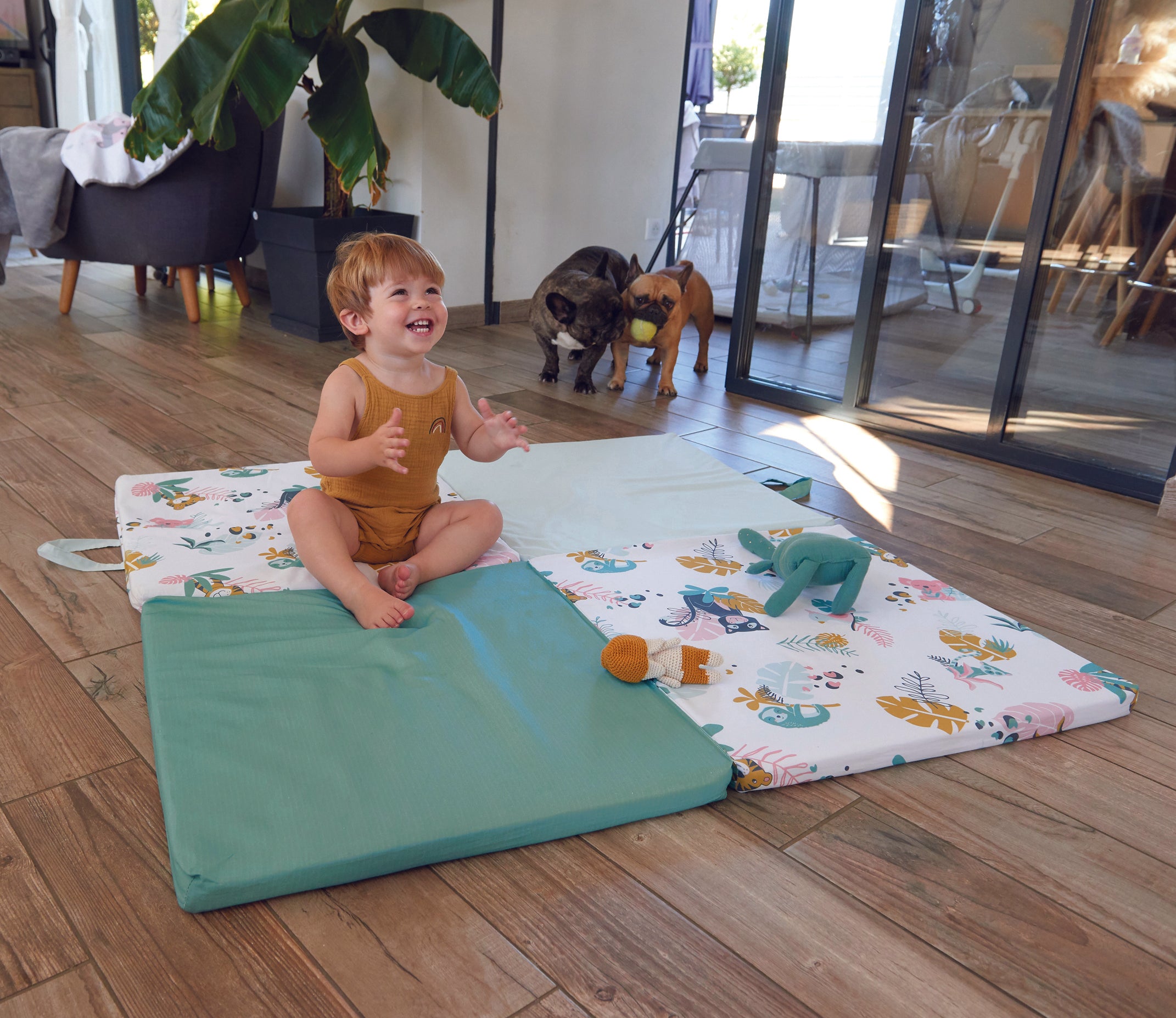 Интелигентна Постелка 3В1-Постелка За Игра Подвижен Матрак И Барбарон Jungle Tineo --- BebeMama