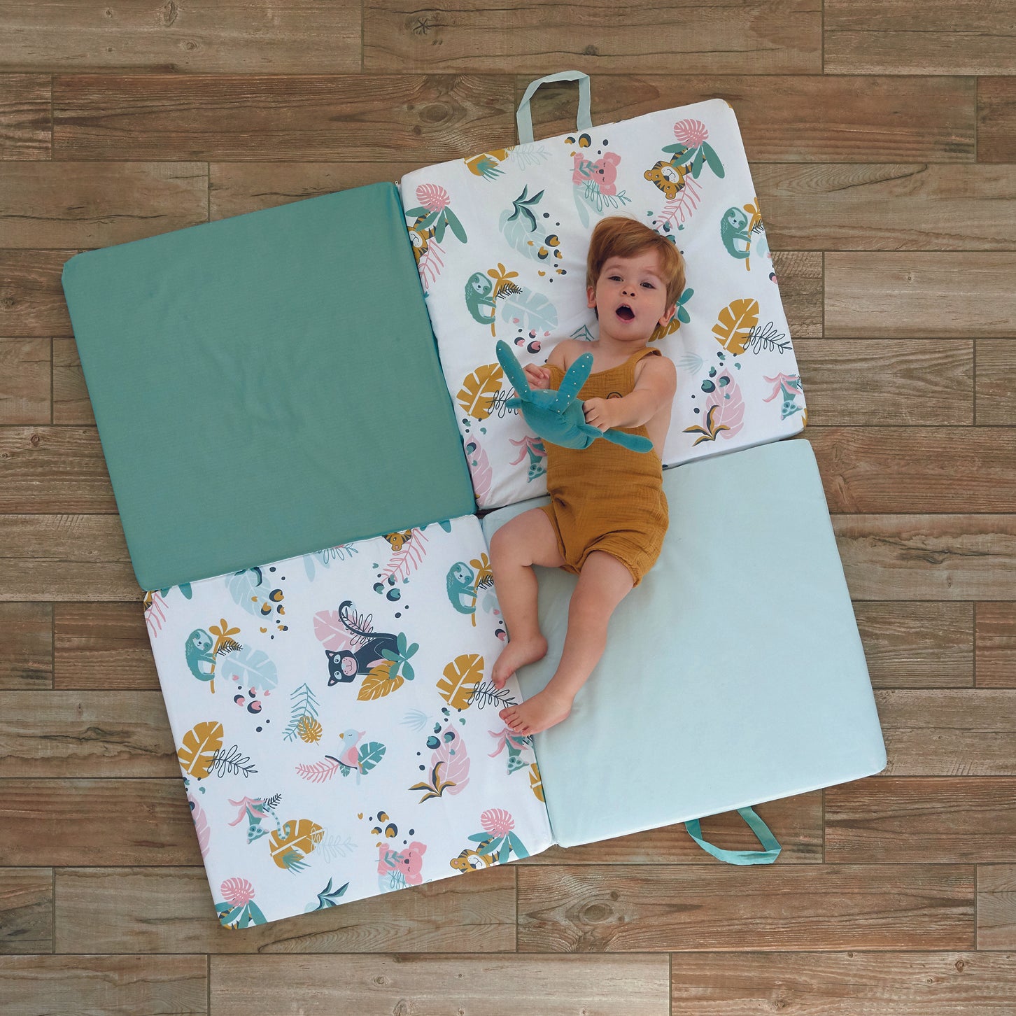 Интелигентна Постелка 3В1-Постелка За Игра Подвижен Матрак И Барбарон Jungle Tineo --- BebeMama