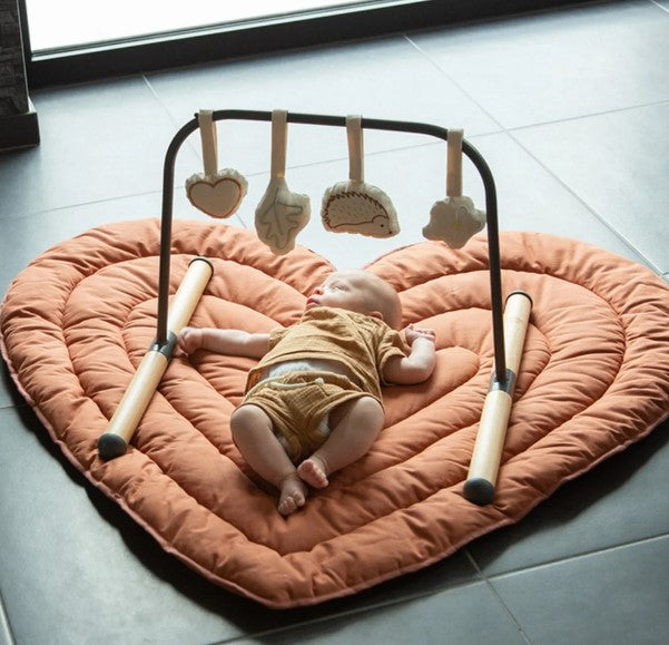 Меко Килимче За Игра Heart 120См --- BebeMama