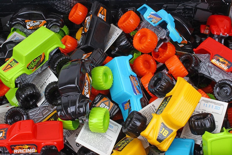 Колекция Мини Джипове Монстър 40X28X14 В Кутия 42 Бр Цена На Бр.1.79 --- BebeMama