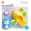 Пингвинче С Лодка-Каяк - Играчки За Баня - Munchkin - BebeMama