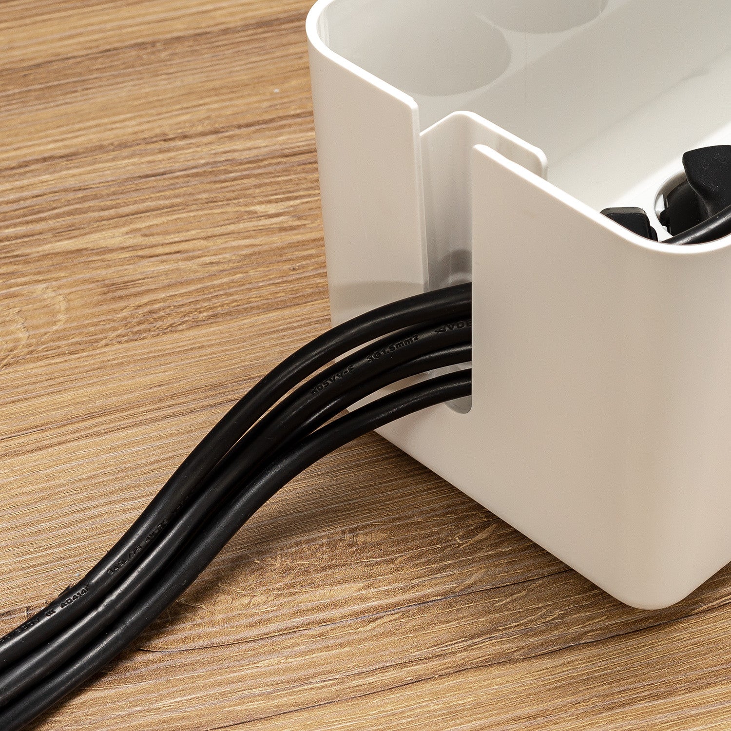 Кутия За Кабели Reer Cableguard 78020 Бяла --- BebeMama