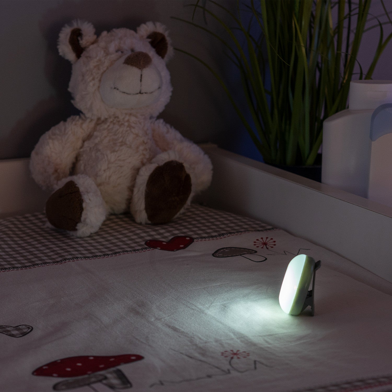 Клипс Лампа Reer Cliplight Нежна Светлина --- BebeMama