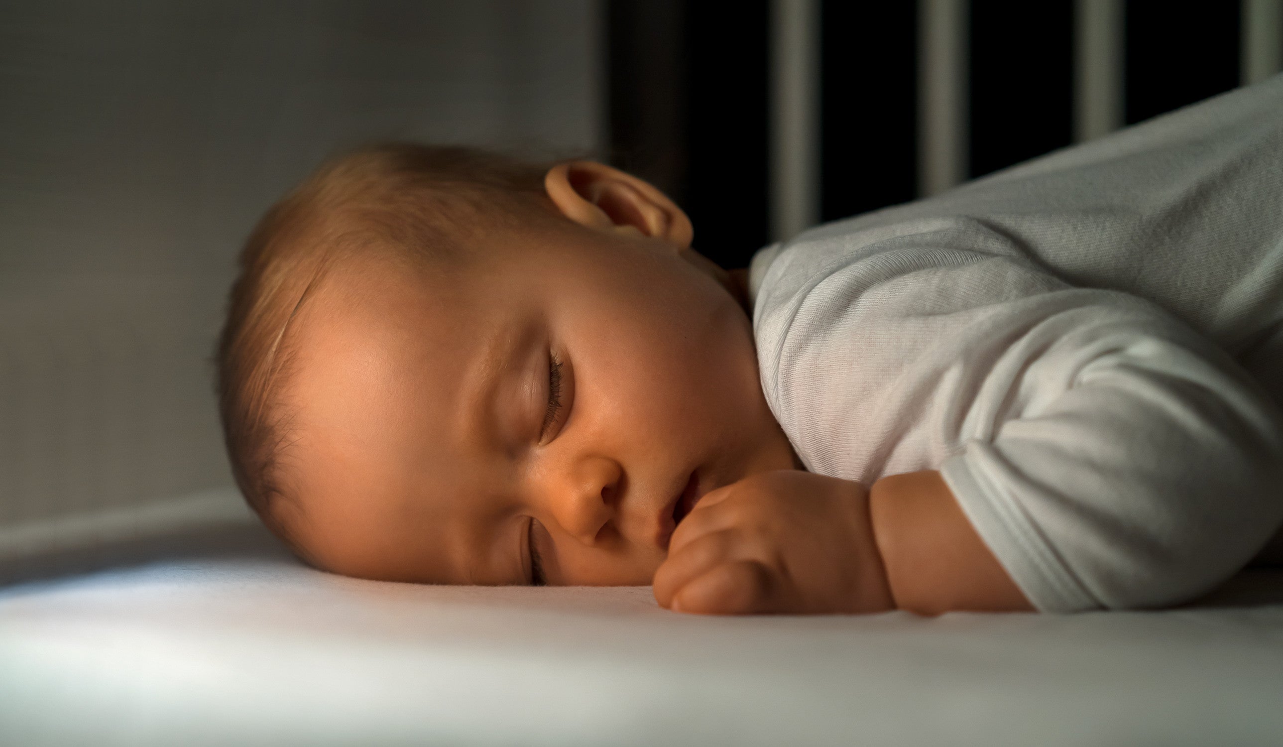 Детска нощна лампа Reer MyBabyLight Зайо --- BebeMama