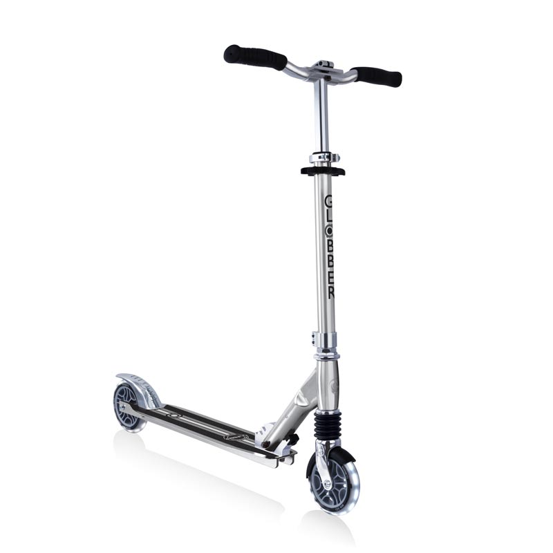 Алуминиева Сгъваема Тротинетка За Деца Flow Element Comfort Lights – Сребърна - Тротинетки - Globber - BebeMama