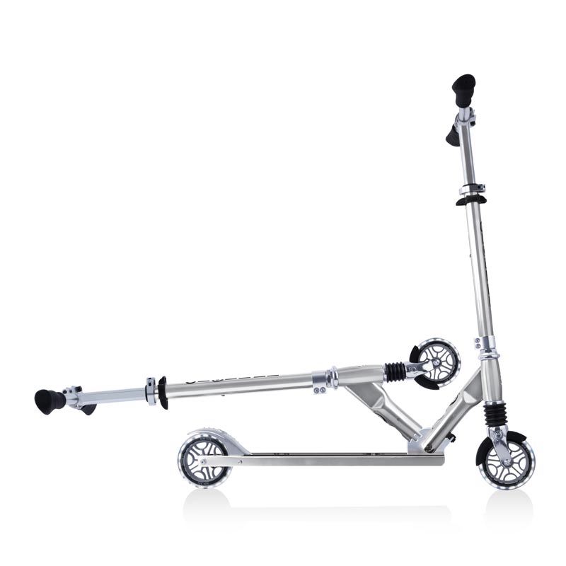 Алуминиева Сгъваема Тротинетка За Деца Flow Element Comfort Lights – Сребърна --- BebeMama