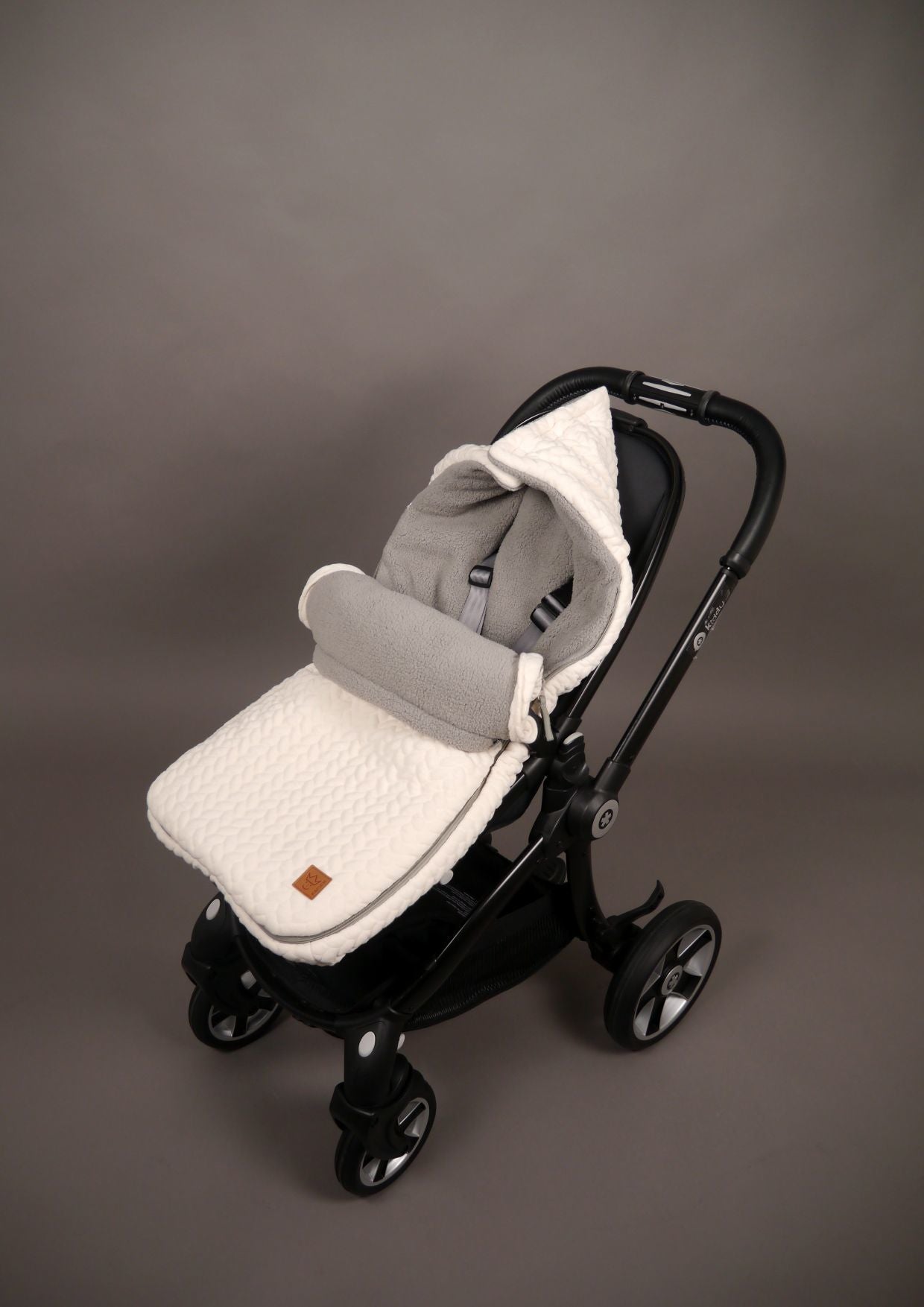 Чувалче Kaiser Knitty --- BebeMama