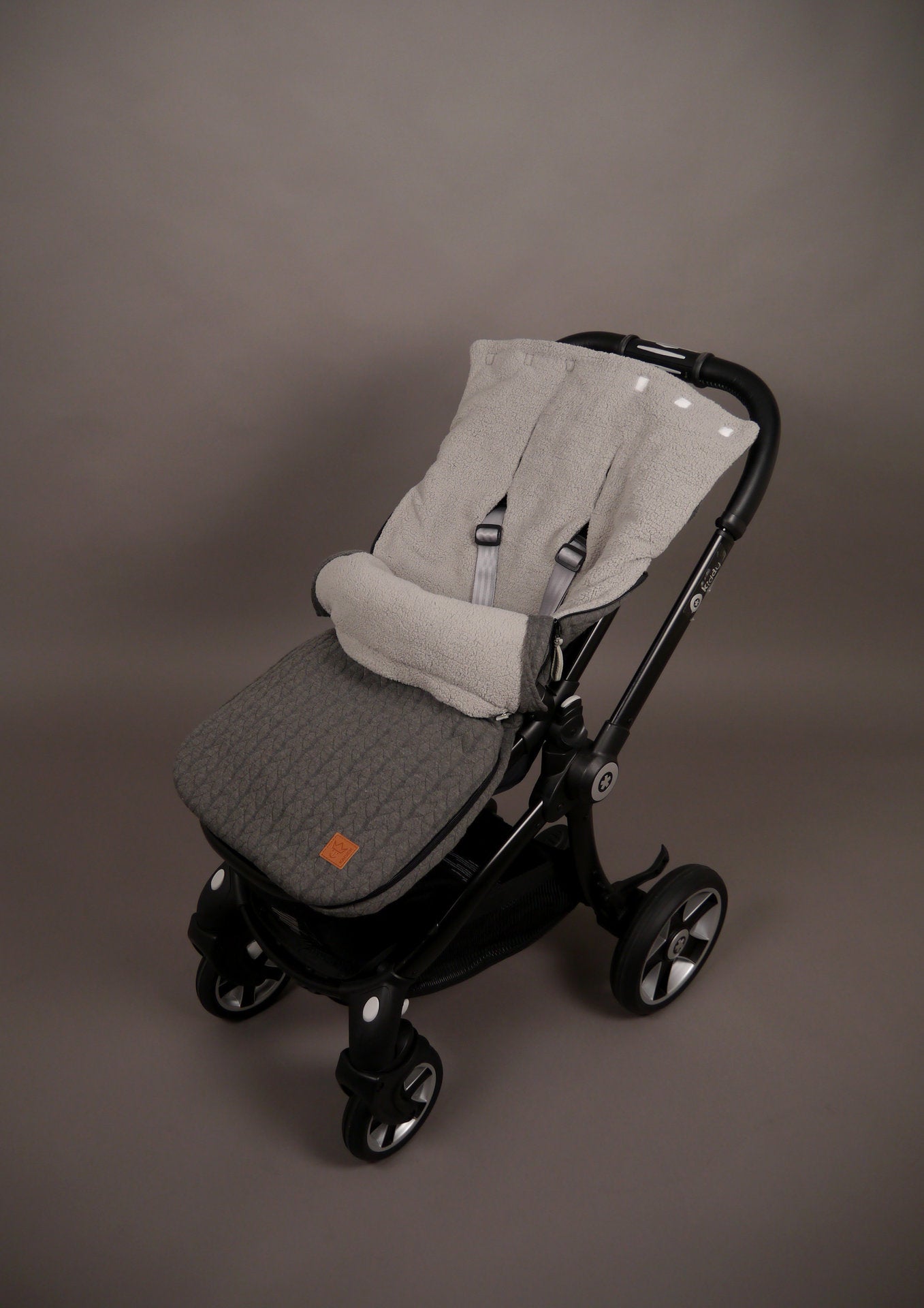 Чувалче Kaiser Knitty --- BebeMama