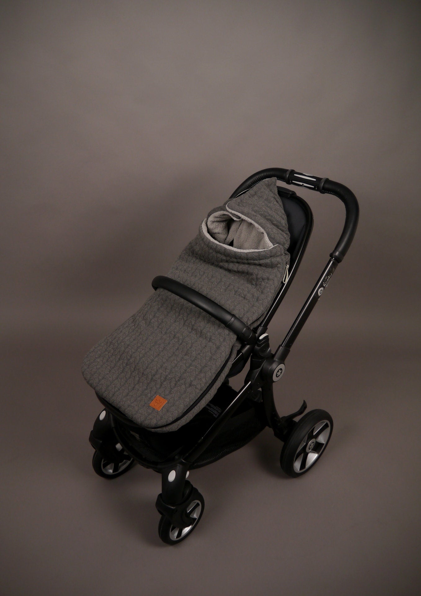 Чувалче Kaiser Knitty --- BebeMama