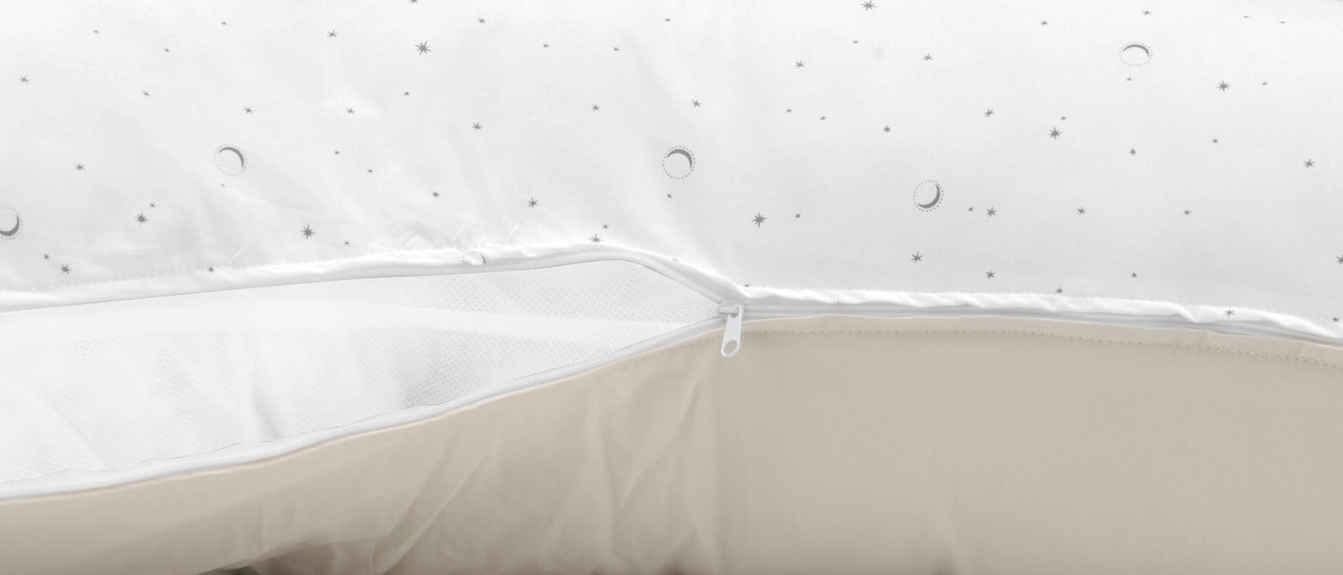 Възглавница За Бременни Dream Big Beige --- BebeMama