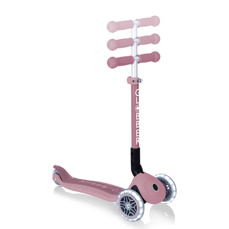 Сгъваема Еко Тротинетка С 3 Колела Globber Junior Foldable Lights Ecologic – Цвят Бери --- BebeMama