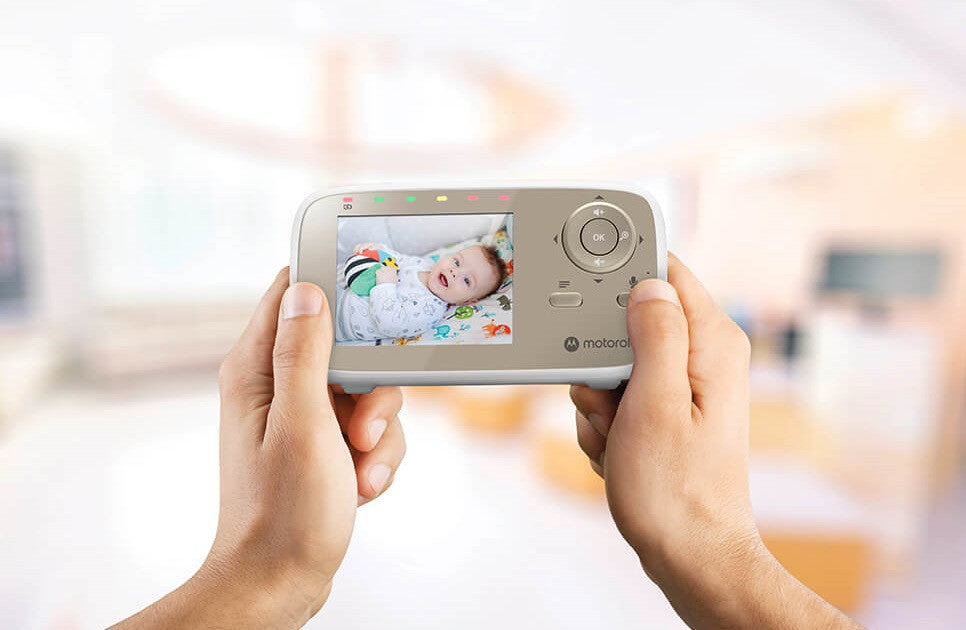 Видео бебефон Motorola VM483 --- BebeMama