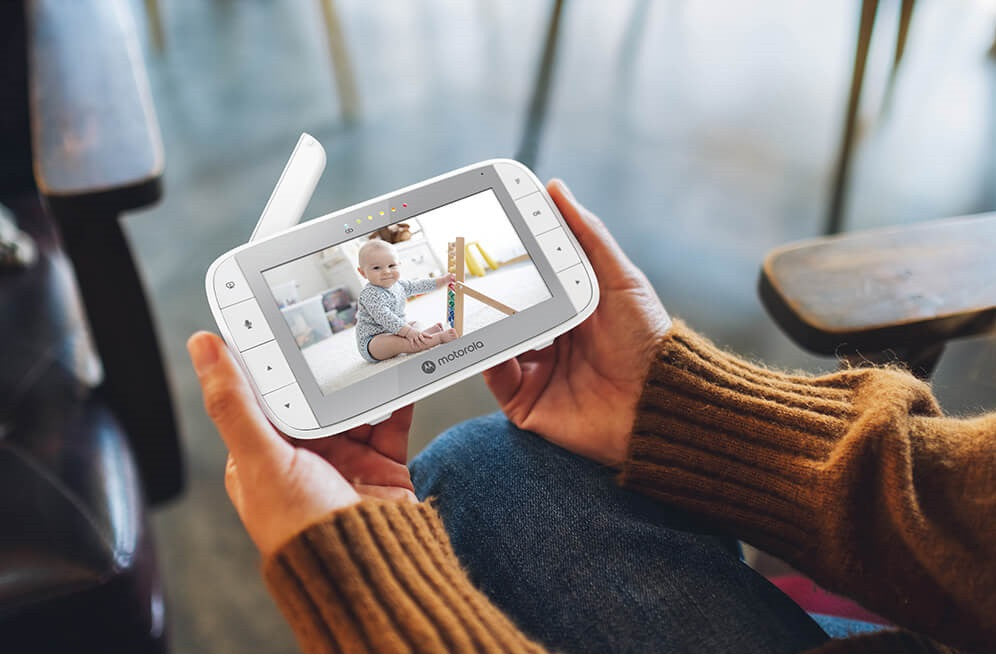 Видео бебефон Motorola VM55 --- BebeMama