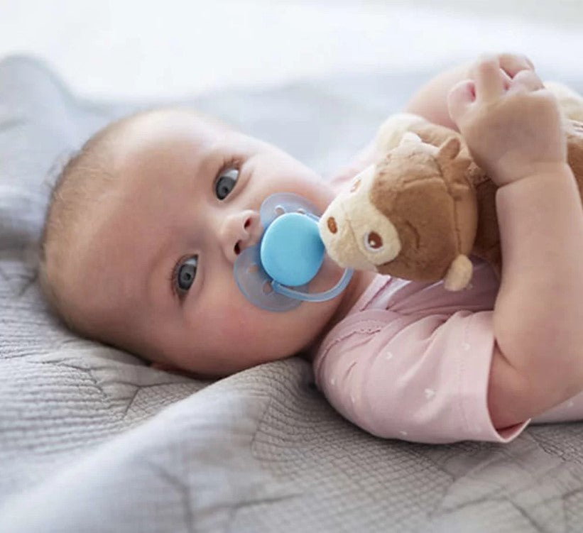 Залъгалка - Ultra Soft (0-6М) + Плюшена Играчка За Гушкане_X000D_ Маймунка --- BebeMama