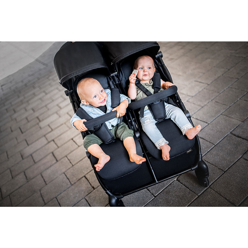 Kоличка Swift X Duo Black Hauck