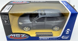 Метален Точен Модел Кола 1:43 Porsche Cayenne S С Амортисьори И Отварящи Се Врати Julia