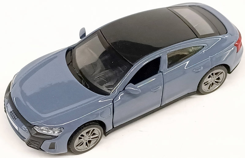 Mașină model metalic precisă 1:44 Audi E-Tron GT cu amortizoare și uși care se deschid