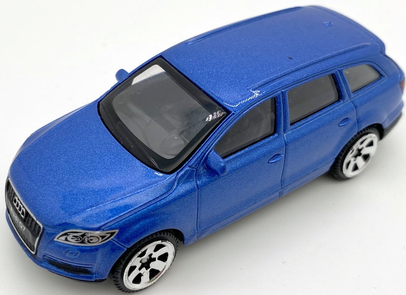 Mașină model metalic precisă 1:64 Audi Q7 cu amortizoare
