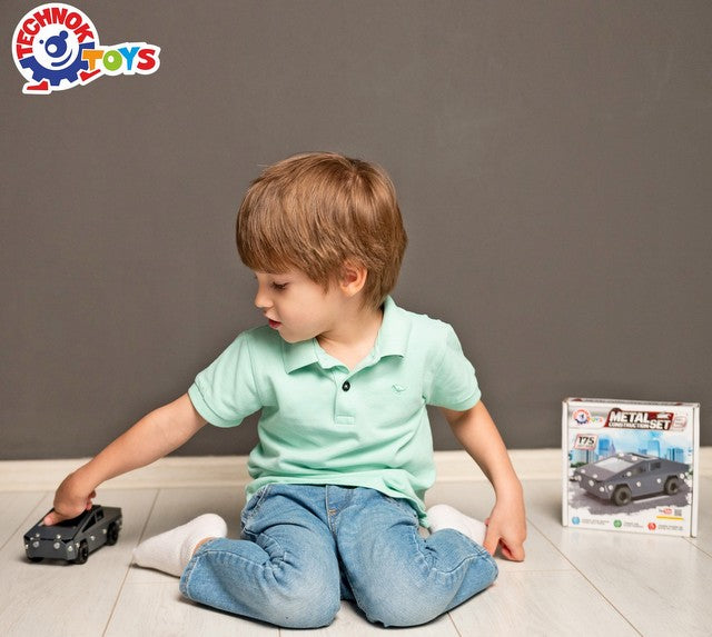 Constructor metalic 19x19x4 cu șuruburi, piulițe, unelte și anvelope pentru a face o mașină futuristă, 175 de piese cu asistență pe YouTube