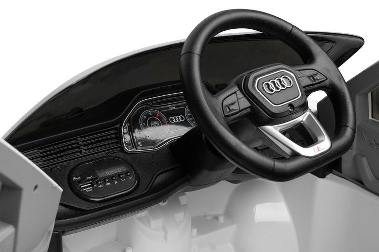 Акумулаторен Автомобил Audi Rs Q8 Бял Caretero Toyz --- BebeMama