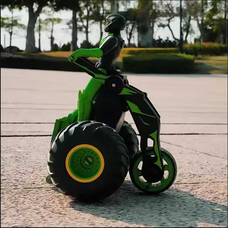 ATV cu efecte sonore și luminoase la 360° - Roșu