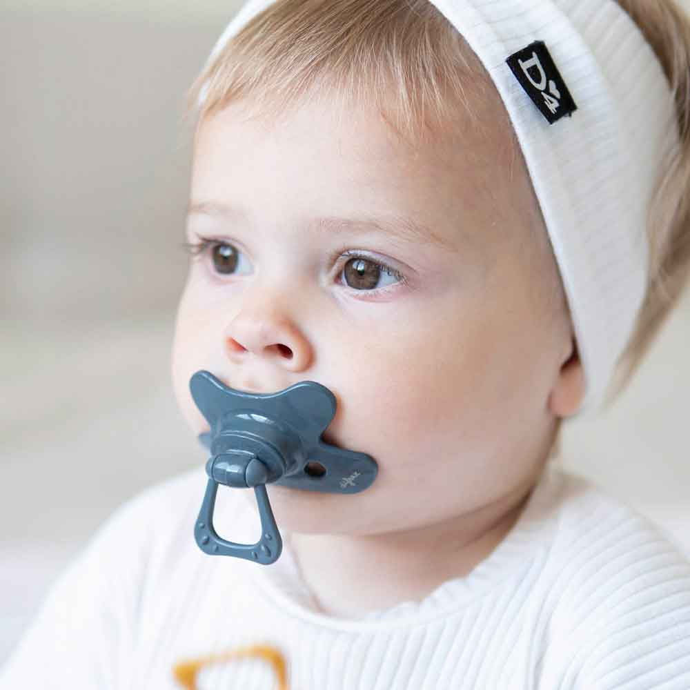 Difrax Dental Pacifier Pure Ортодонтична Залъгалка 18+ М - Evening --- BebeMama
