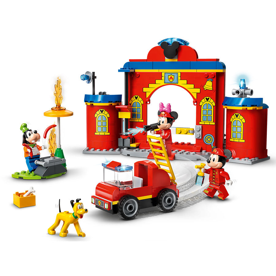Пожарникарска Станция И Камион На Mickey