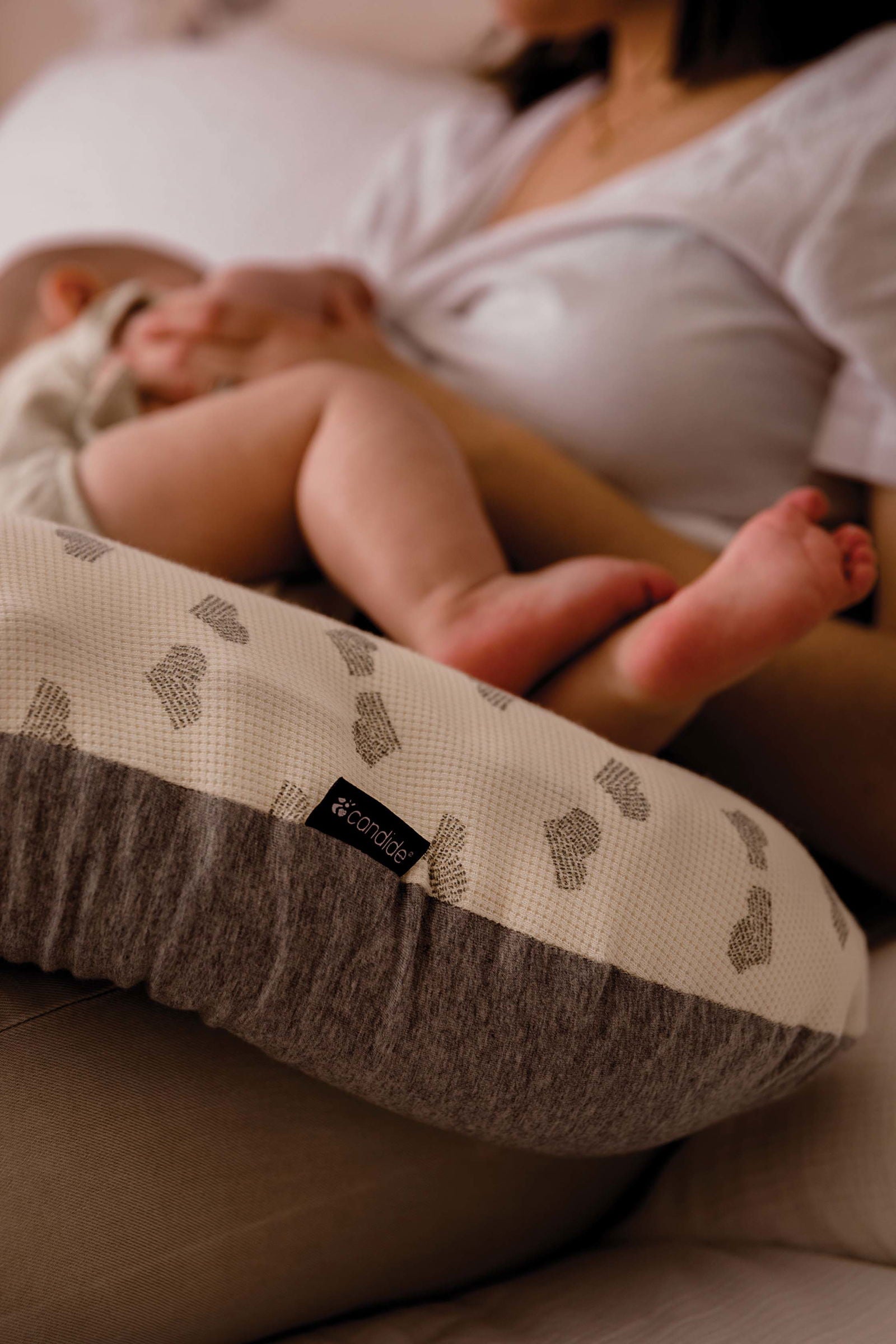 Multirelax Възглавница За Майчинство И Кърмене 3В1 Сиви Сърца Candide --- BebeMama