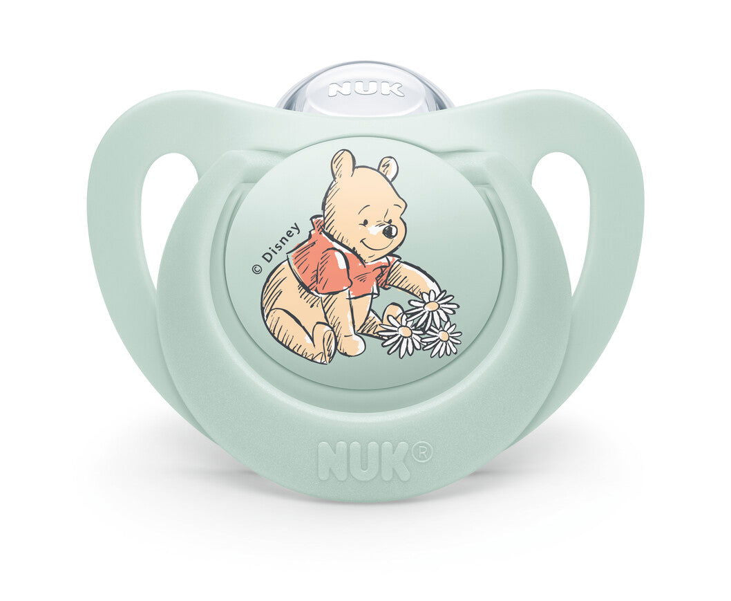 Nuk Биберон Залъгалка Силикон 6-18 Мес. 1Бр Мечо Пух + Кутийка За Съхранение И Стерилизация В Микровълнова- Мечо Пух --- BebeMama
