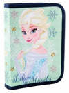 FROZEN Tolltartó Teljesen Felszerelt 20x14x4 cm 1 cipzáras, 2 rekesszel, 1 golyóstoll, 7 filctoll, 10 színes ceruza, vonalzó, derékszögű vonalzó, hegyező, radír, szorzótábla, órarend, Julia