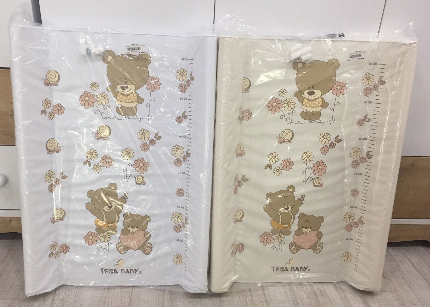 Tega Baby-Твърда Подложка За Повиване 50X70 Teddy --- BebeMama