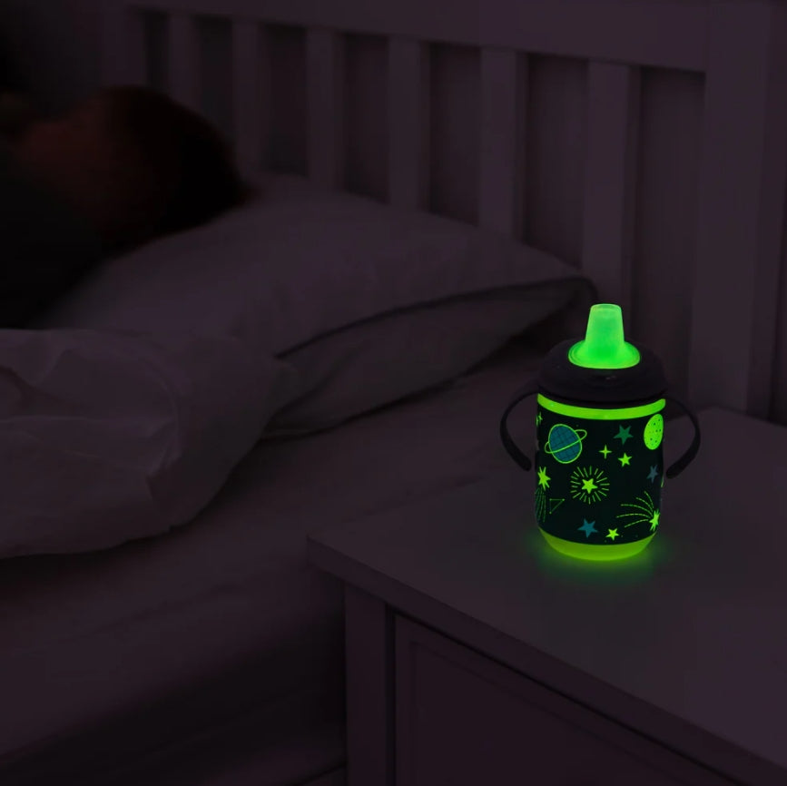 Неразливаща Чаша С Мек Накрайник 350 Мл Светеща В Тъмното Earthsmart Vital Baby