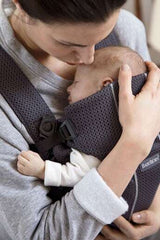 BabyBjörn Mini hordozó, 3D Mesh, Antracit