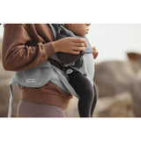 Джобна Чантичка За Ергономична Раница Dark Grey Babybjörn