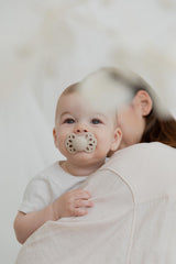 Infinity Силиконов Биберон Symmetrical 1 Бр. (6 18 М.) Ivory Bibs