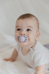 Infinity Силиконов Биберон Symmetrical 1 Бр. (6 18 М.) Ivory Bibs