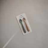 Lingurițe de hrănire din silicon Mushie, 2 buc. Albastru Cambridge/Nisip mișcător