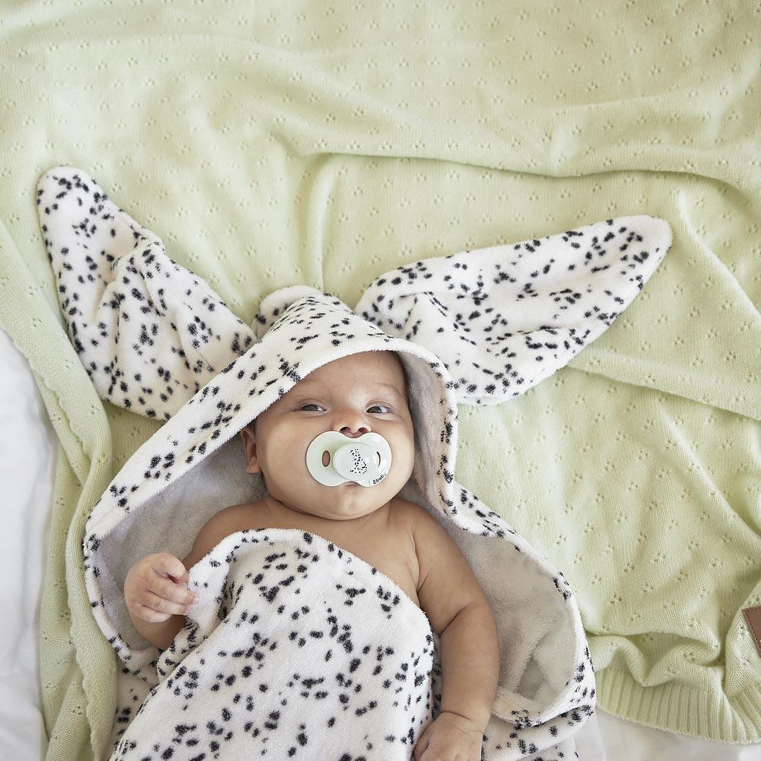 Бебешка Хавлия С Качулка Dalmatian Dots Elodie