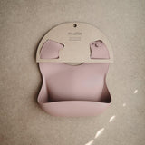 Силиконов Лигавник С Джоб Blush Mushie
