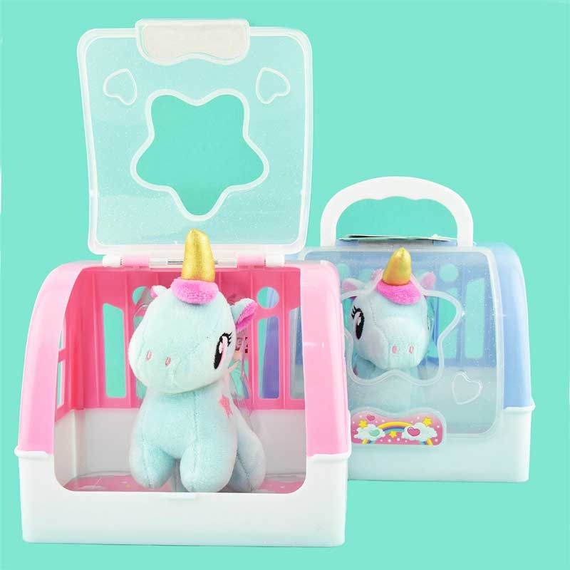 Unicorn de pluș cu aripi într-o servietă, asortat