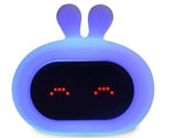 Lampă de noapte și ceas deșteptător din silicon Iepure Gio-135