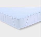Protecție saltea bebeluși impermeabilă Rainy 60x120 cm cu 4 benzi elastice